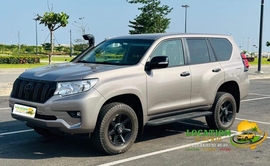 Toyota Land Cruiser Prado Beige — location Locationd'Afric